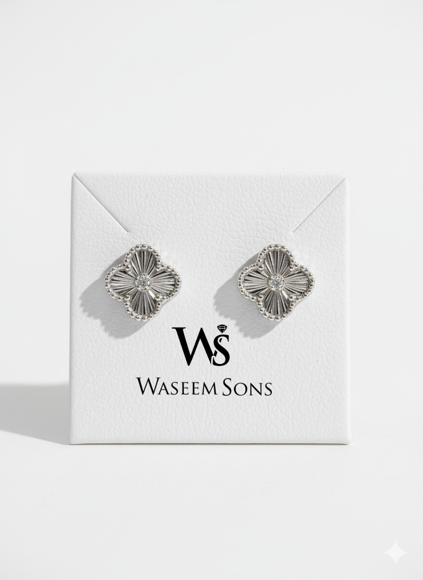 Noir Clover Studs - 925 Silver