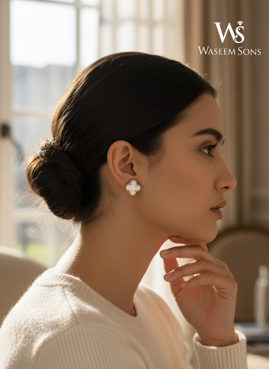 Noir Clover Studs - 925 Silver